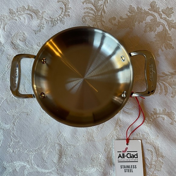 ALL-CLAD New 6-inch Round Mini Gratin Pan - Picture 3 of 7
